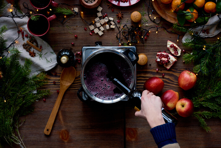 Recipe 1 Pouring Mulled Wine